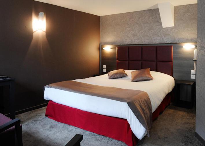 Logis Hotel Spa Restaurant Au Site Normand Clécy Zewnętrze zdjęcie